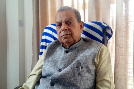 ठाकुर समूहका सांसदको बैठक सिंहदरबारमा सुरु